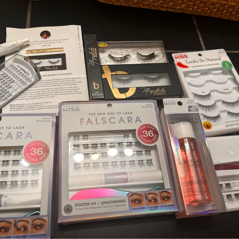 False Lash Bundle - Picture 3 of 6